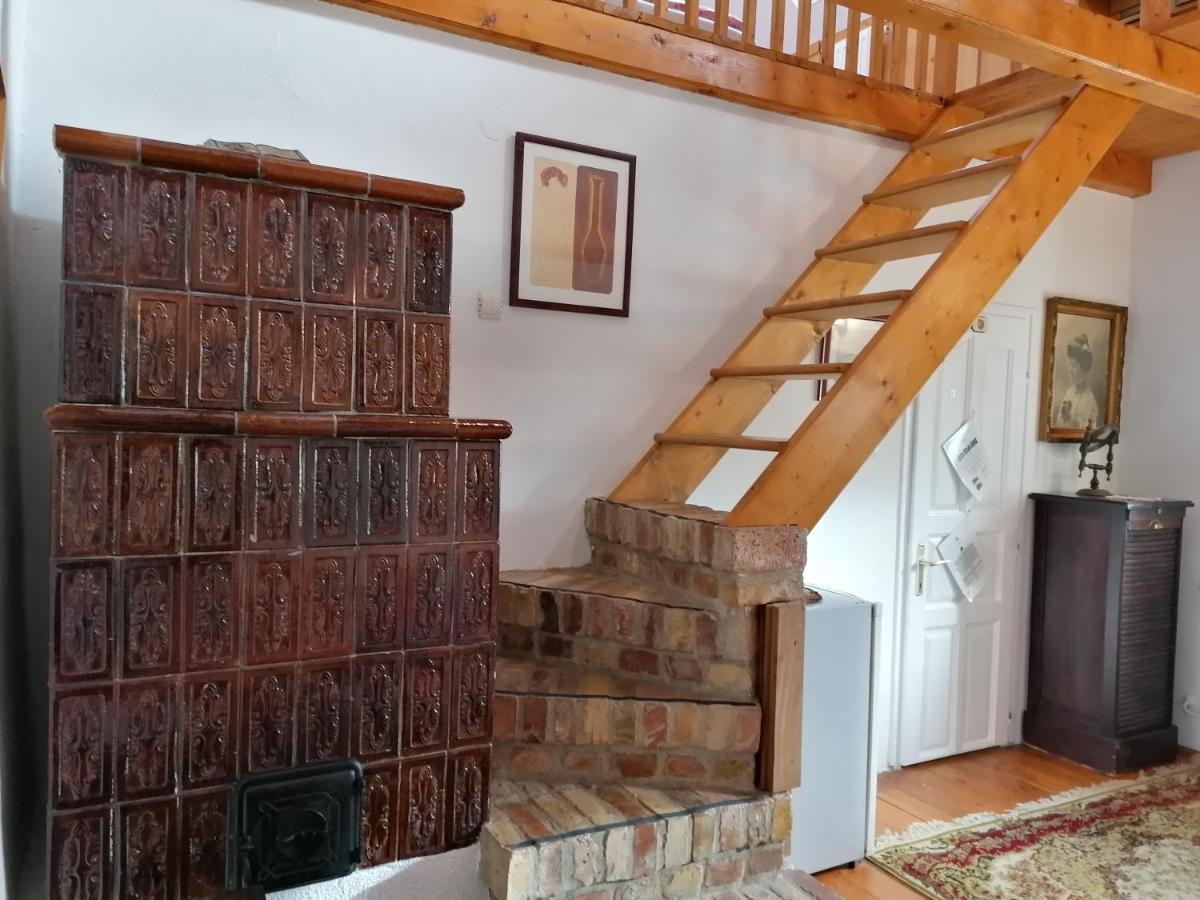 Zsambeki Vendeghaz -Anno1815- Otel Dış mekan fotoğraf