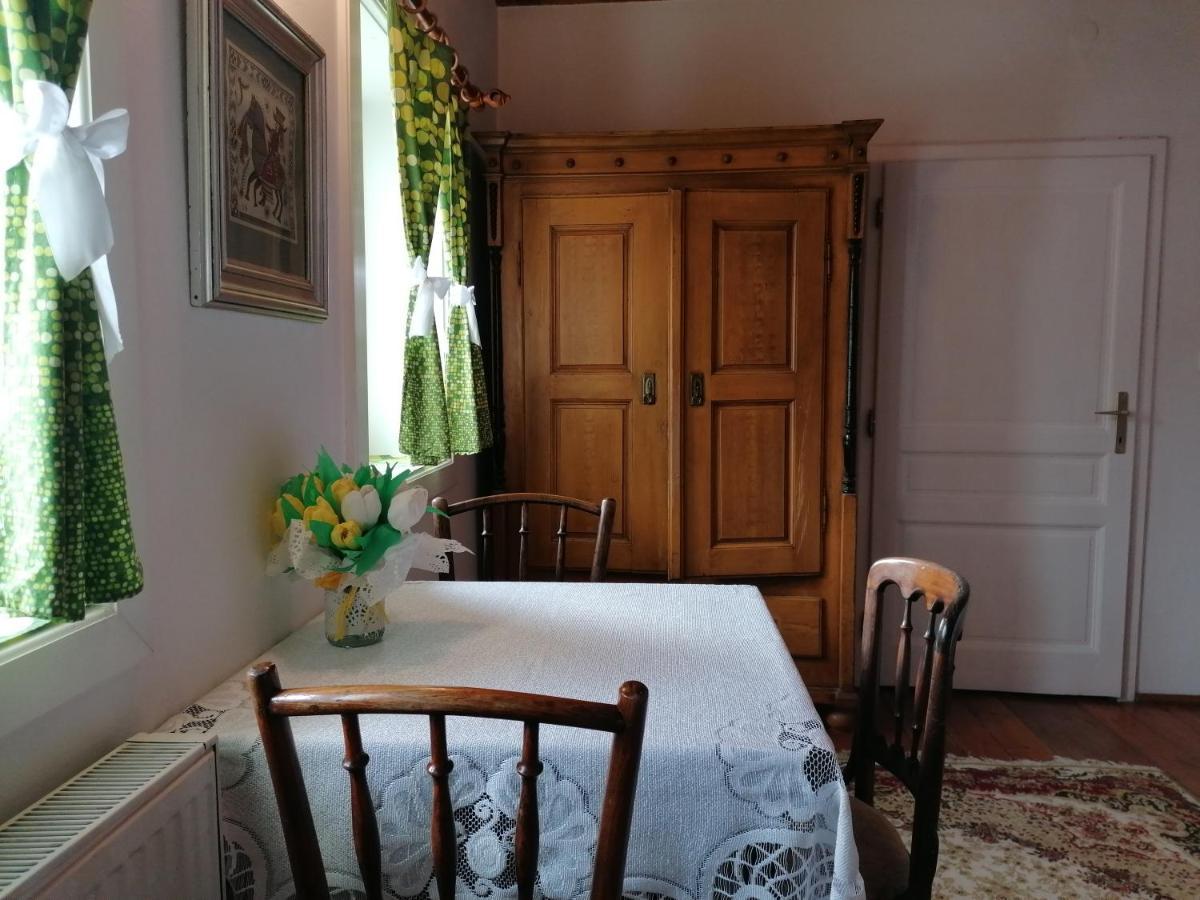 Zsambeki Vendeghaz -Anno1815- Otel Dış mekan fotoğraf