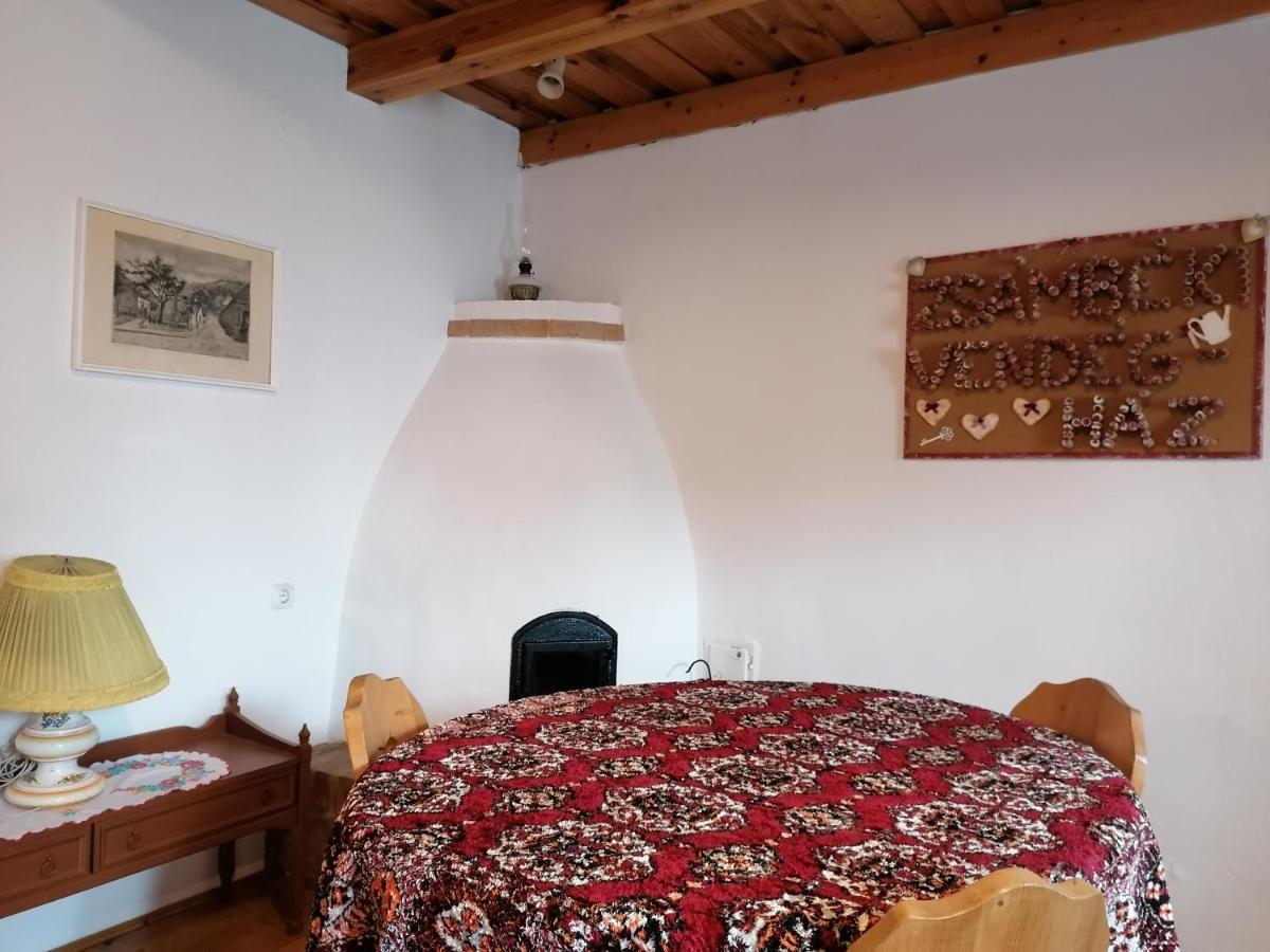 Zsambeki Vendeghaz -Anno1815- Otel Dış mekan fotoğraf